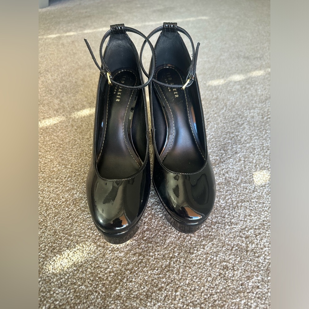 New Ted Baker Woman’s Preshna Ankle Strap Platform High Heels